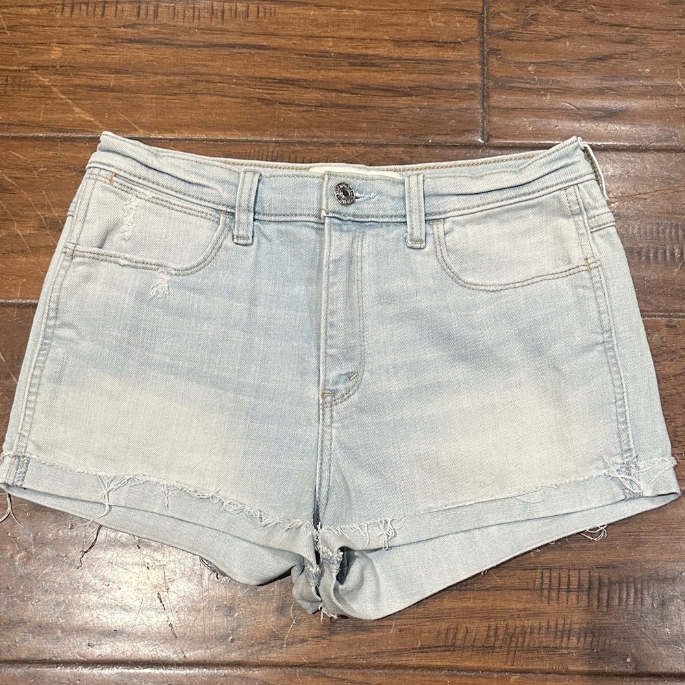 Abercrombie & Fitch Light‎ Wash High Rise Cut Off Jean Shorts size 8/29